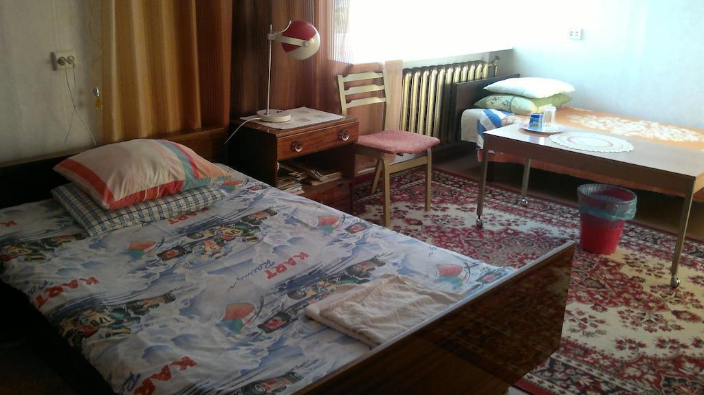 Tuule 1 Home Accommodation Kuressaare Esterno foto