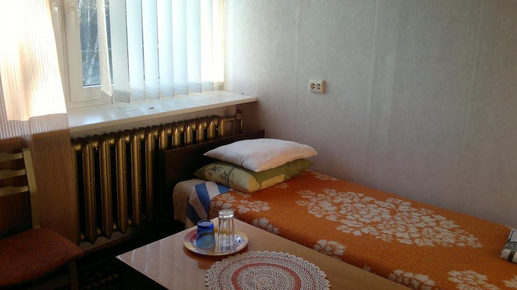 Tuule 1 Home Accommodation Kuressaare Esterno foto